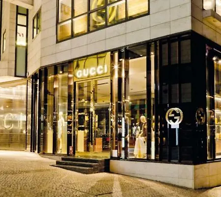 Garcia Place 아파트 *